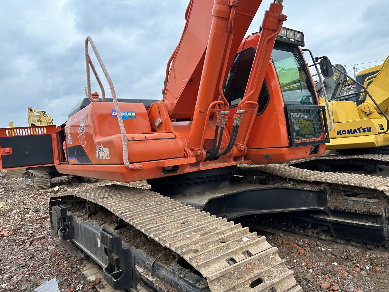 Doosan DH420 - Pelle sur chenille: photos 3 Doosan DH420 - Pelle sur chenille: photos 3