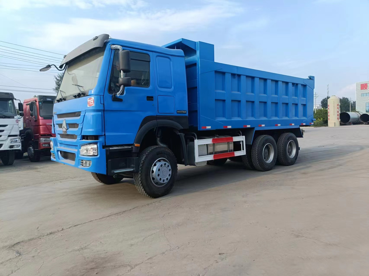 HOWO 371 6X4 - Camion benne: photos 4 HOWO 371 6X4 - Camion benne: photos 4