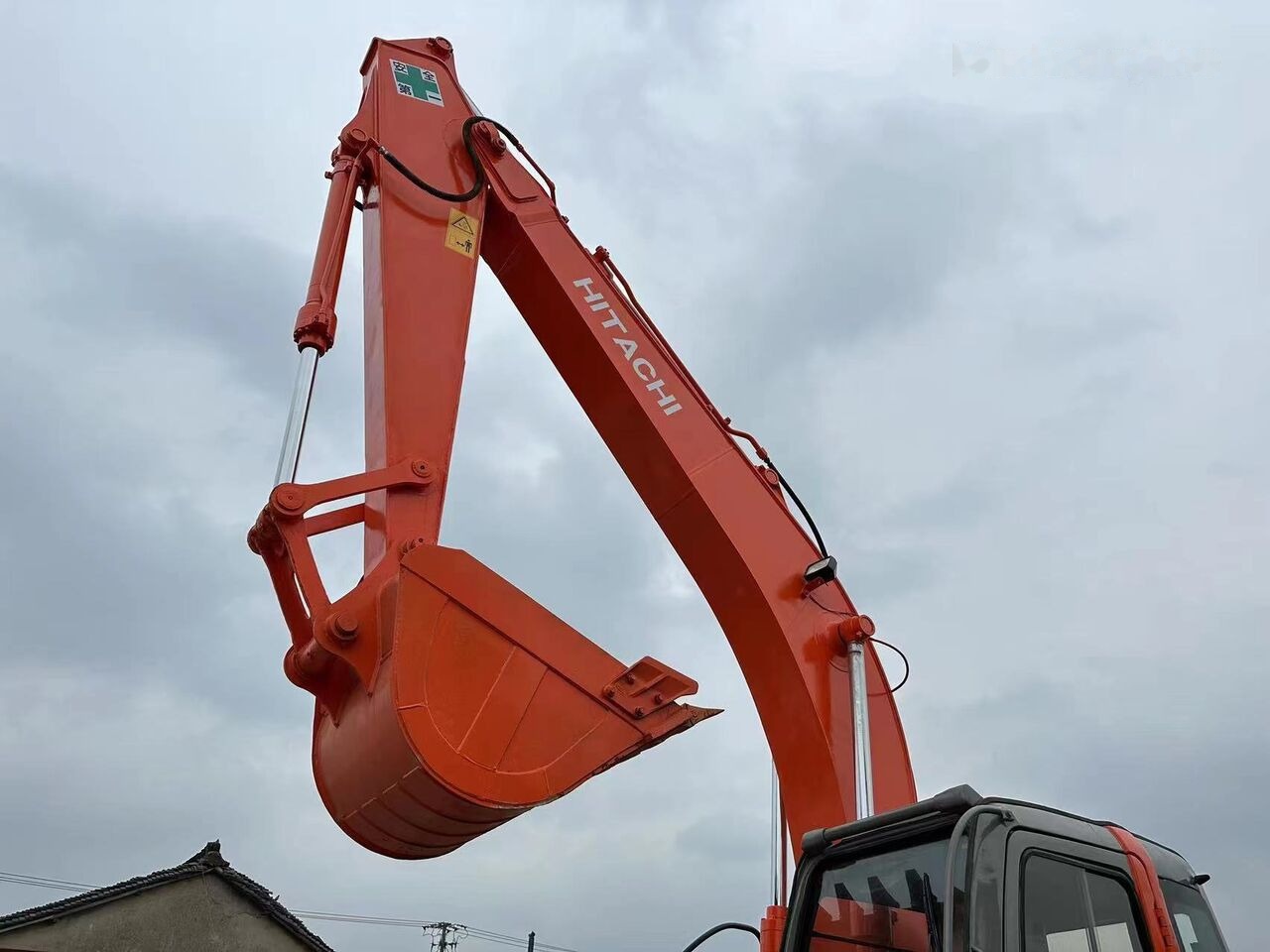 Hitachi ZX200 - Pelle sur chenille: photos 1 Hitachi ZX200 - Pelle sur chenille: photos 1