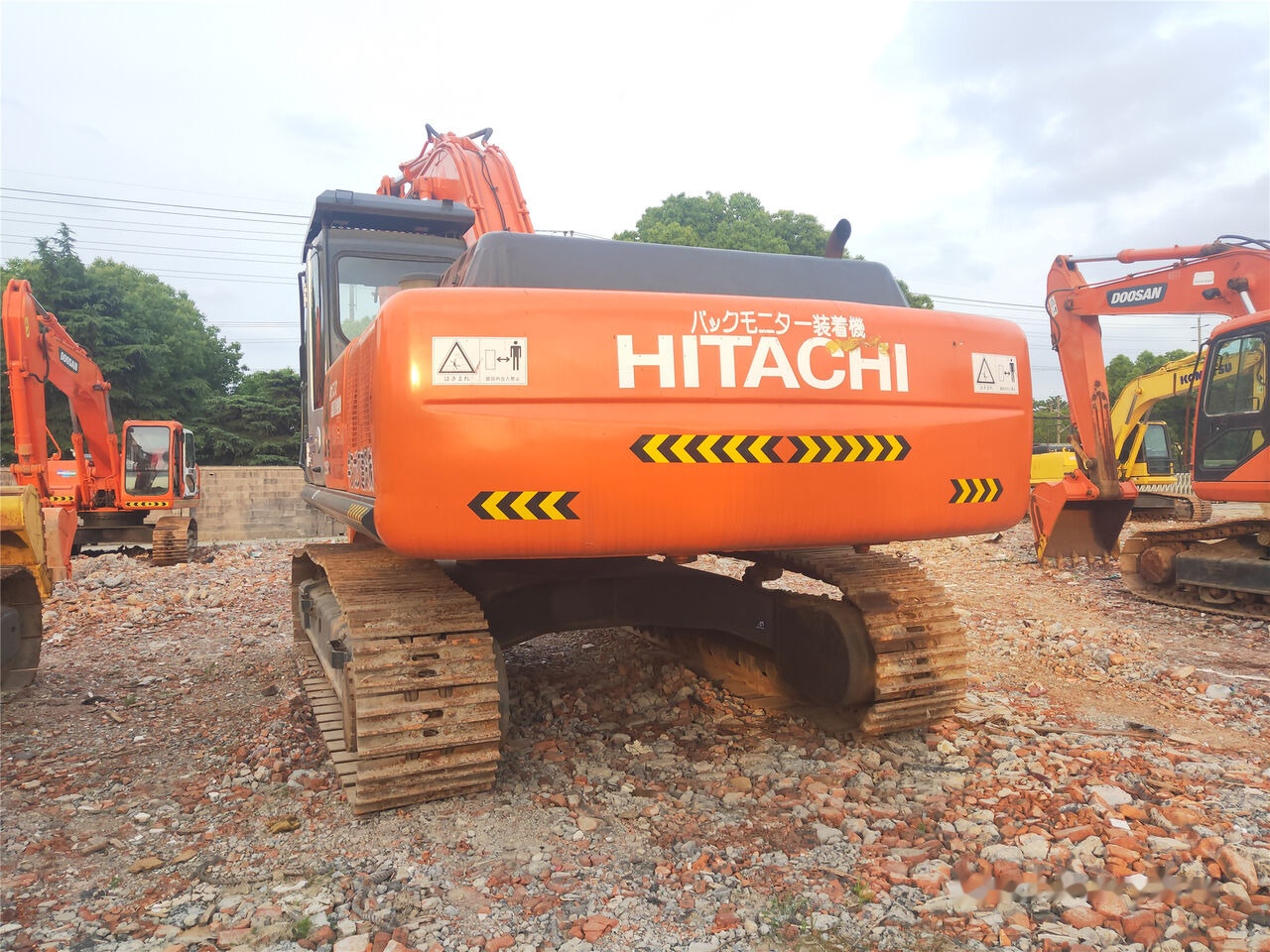 Hitachi ZX350H-3G - Pelle sur chenille: photos 1 Hitachi ZX350H-3G - Pelle sur chenille: photos 1