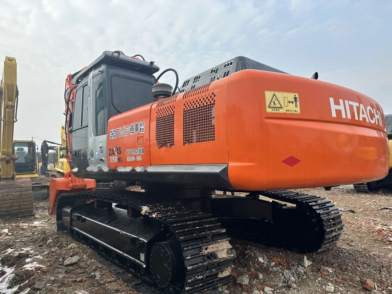 Hitachi ZX350HG - Pelle sur chenille: photos 1 Hitachi ZX350HG - Pelle sur chenille: photos 1