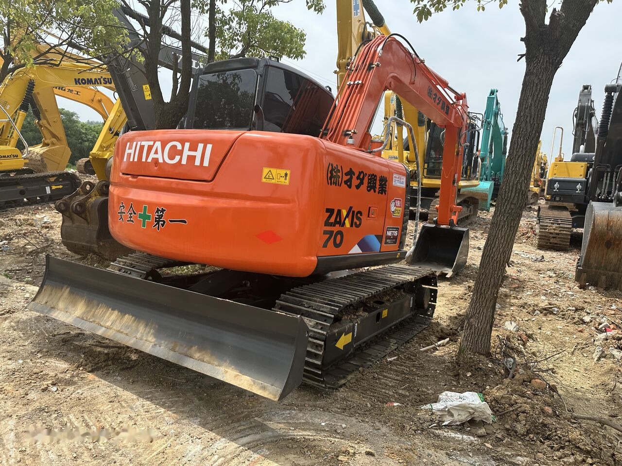 Hitachi ZX70 - Pelle sur chenille: photos 2 Hitachi ZX70 - Pelle sur chenille: photos 2