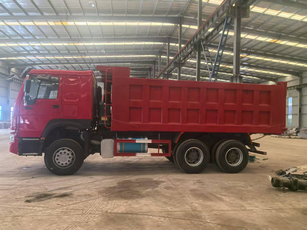 Howo 371 6X4 NEW - Camion benne: photos 3 Howo 371 6X4 NEW - Camion benne: photos 3