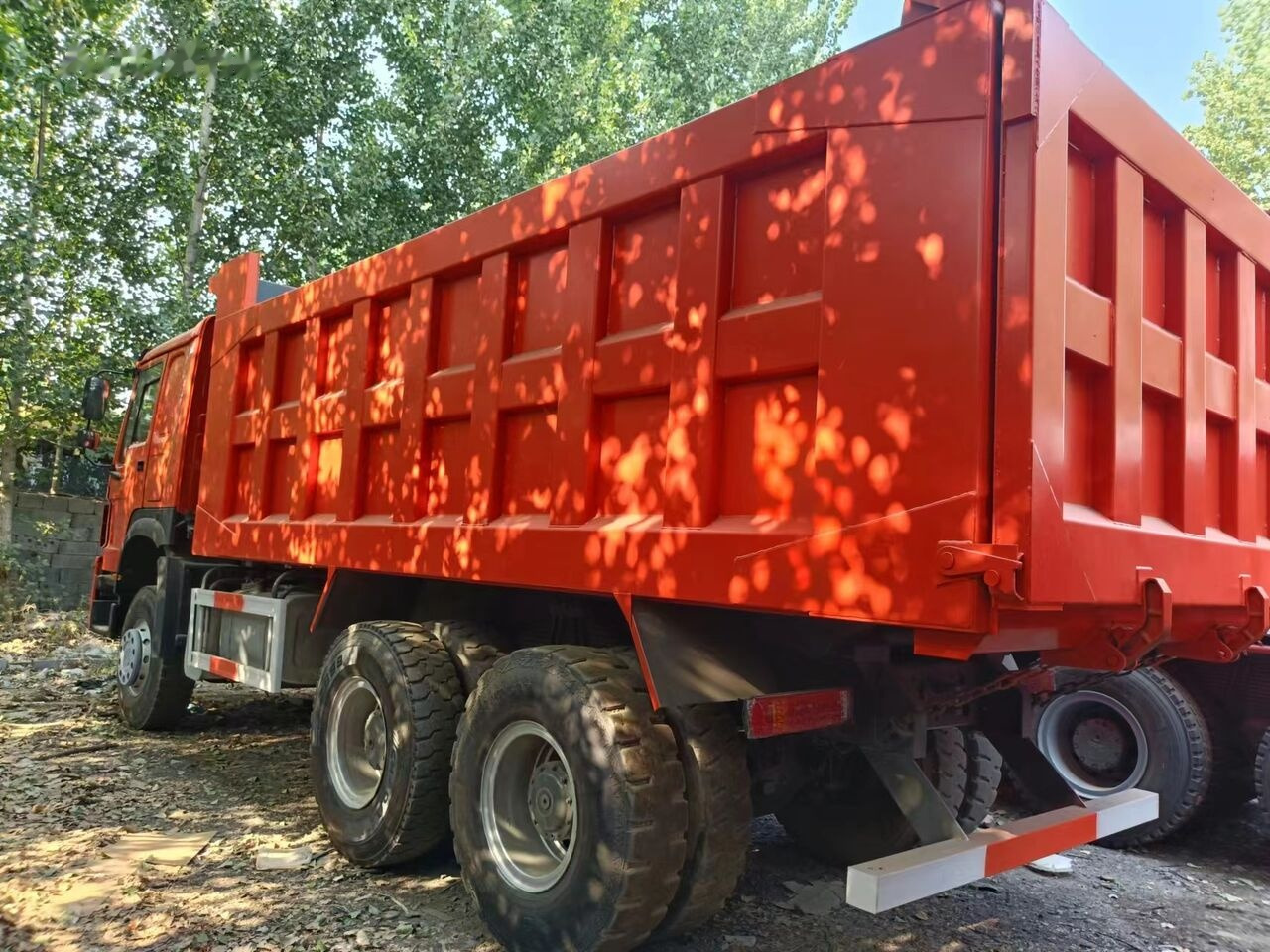 Howo 375 - Camion benne: photos 4 Howo 375 - Camion benne: photos 4