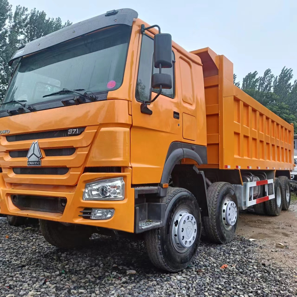 Howo HOWO 8x4 DUMP TRUCK - Camion benne: photos 1 Howo HOWO 8x4 DUMP TRUCK - Camion benne: photos 1
