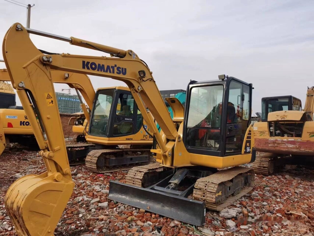 Komatsu PC56 - Mini pelle: photos 2 Komatsu PC56 - Mini pelle: photos 2