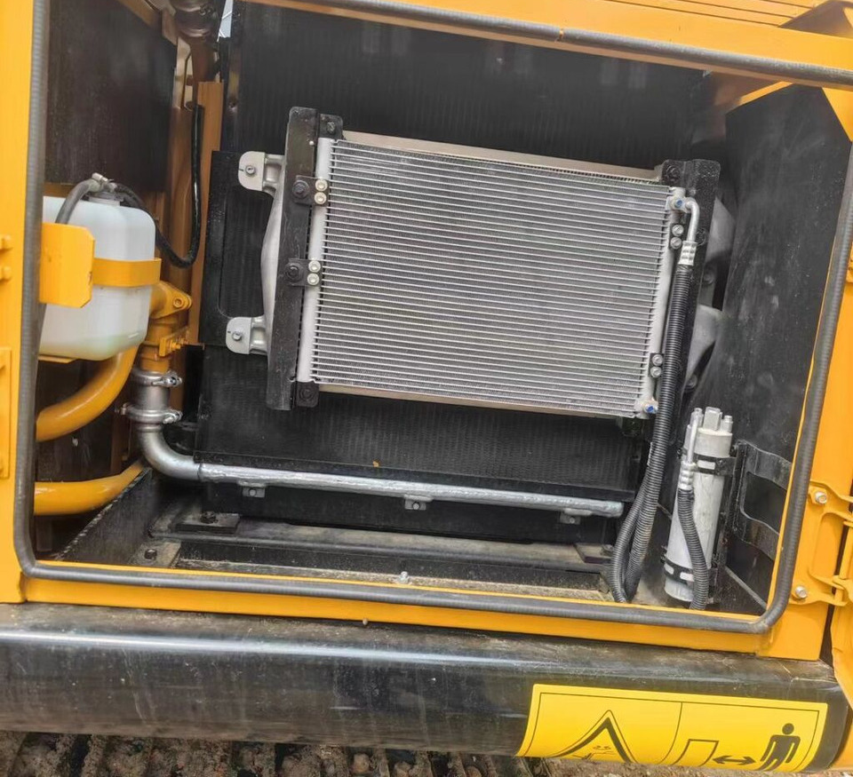 Sany 215C - Pelle sur chenille: photos 3 Sany 215C - Pelle sur chenille: photos 3