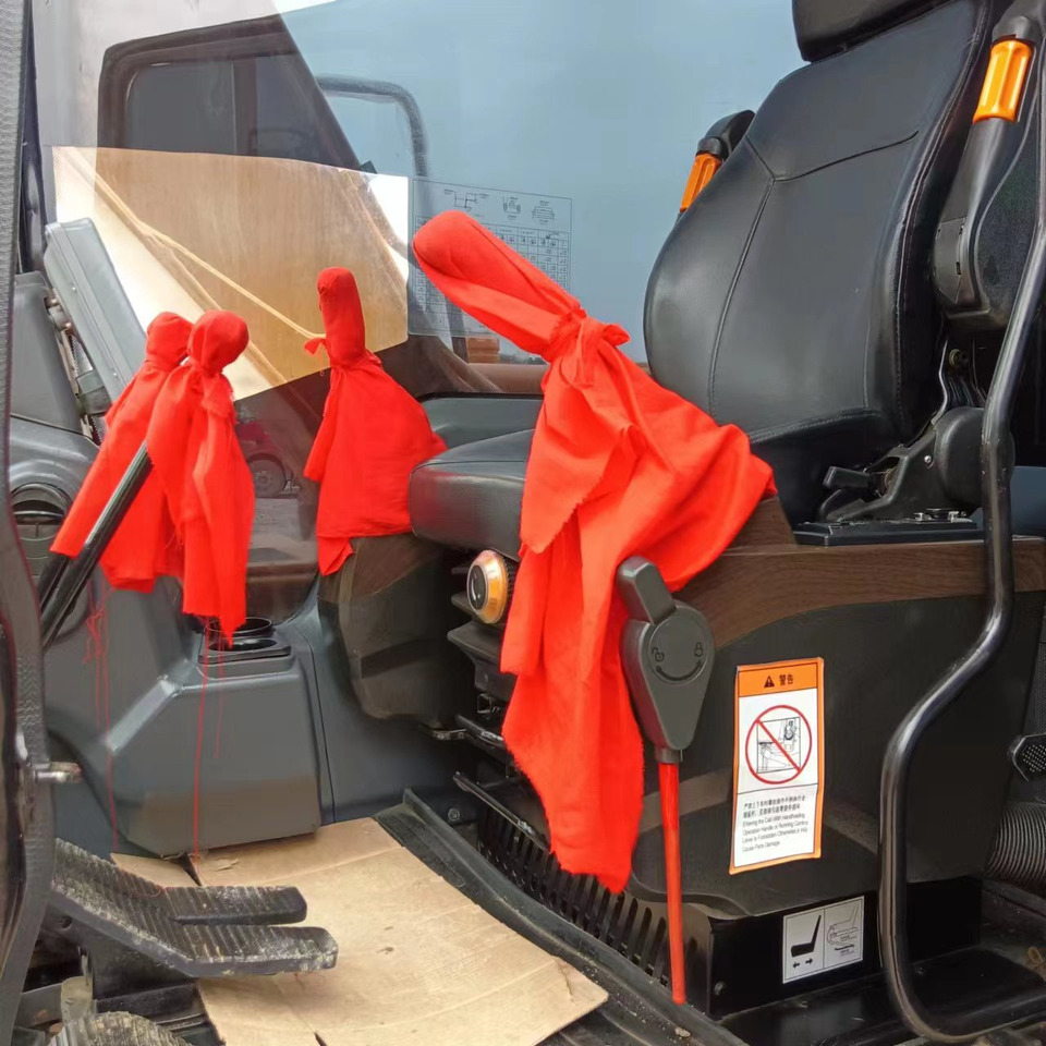 Sany SY135C - Pelle sur chenille: photos 1 Sany SY135C - Pelle sur chenille: photos 1