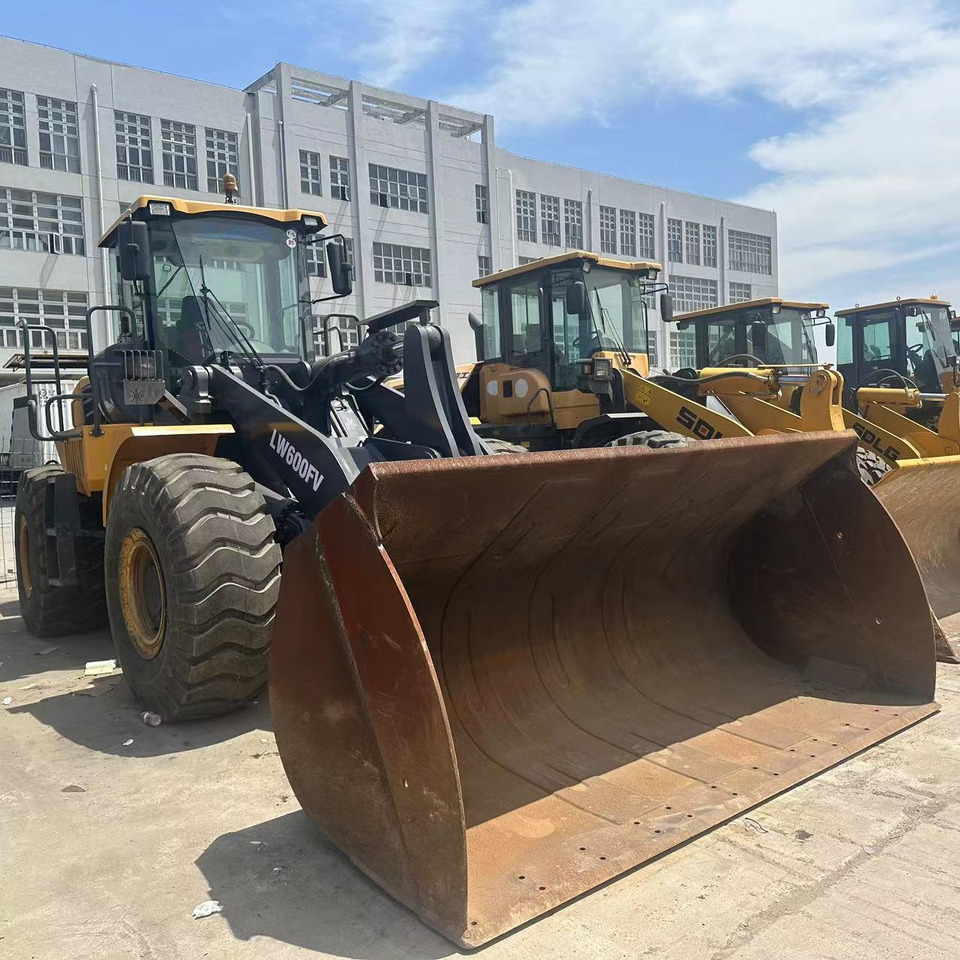 XCMG LW600FV - Chargeuse sur pneus: photos 1 XCMG LW600FV - Chargeuse sur pneus: photos 1