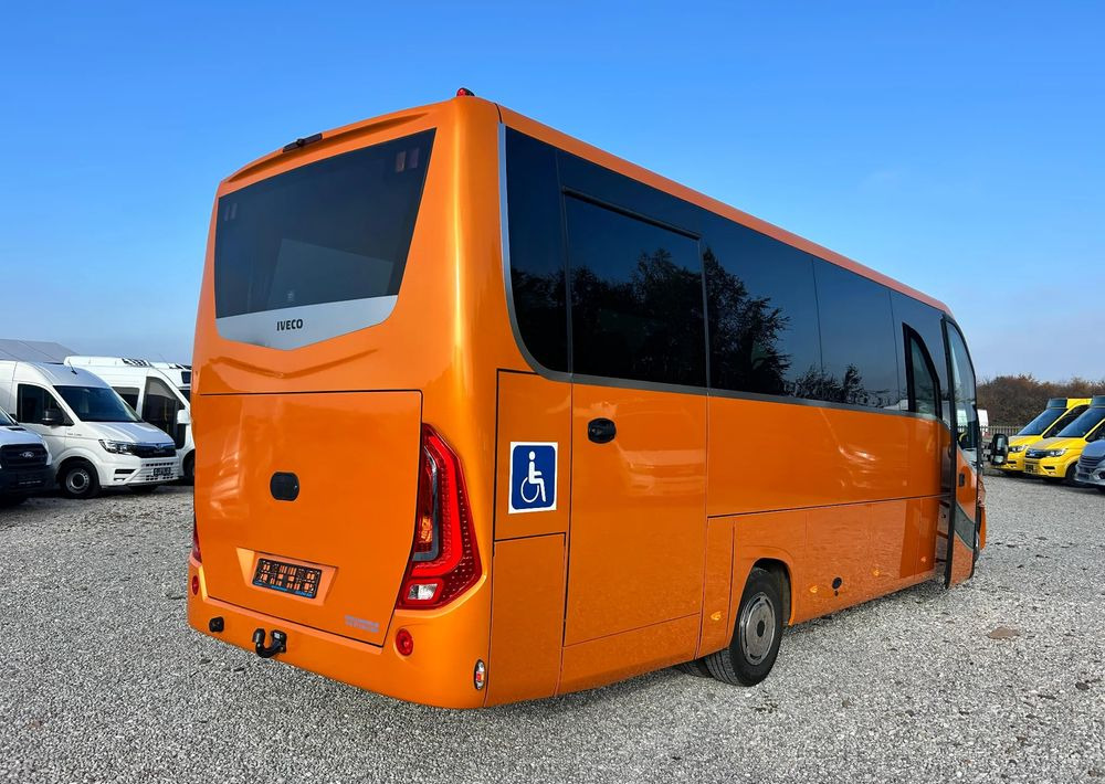 Minibus, Transport de personnes neuf Iveco Daily: photos 16