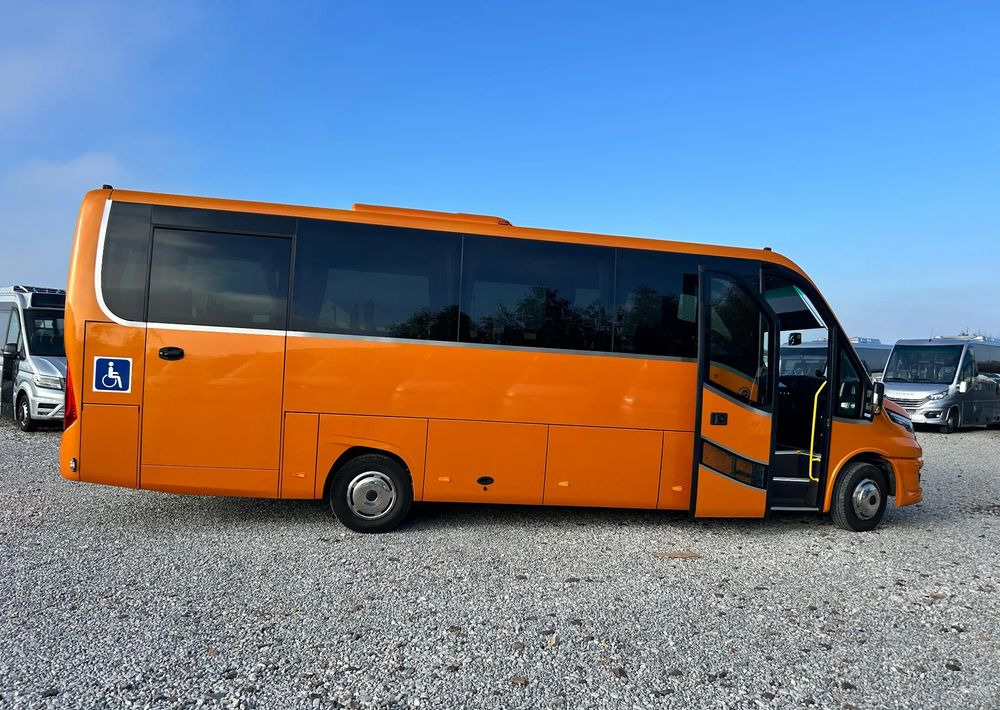 Minibus, Transport de personnes neuf Iveco Daily: photos 17
