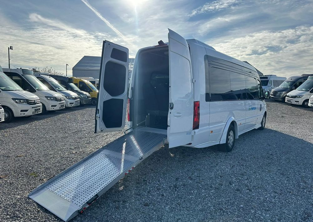 Mercedes-Benz eSprinter - Minibus, Bus électrique: photos 4 Mercedes-Benz eSprinter - Minibus, Bus électrique: photos 4