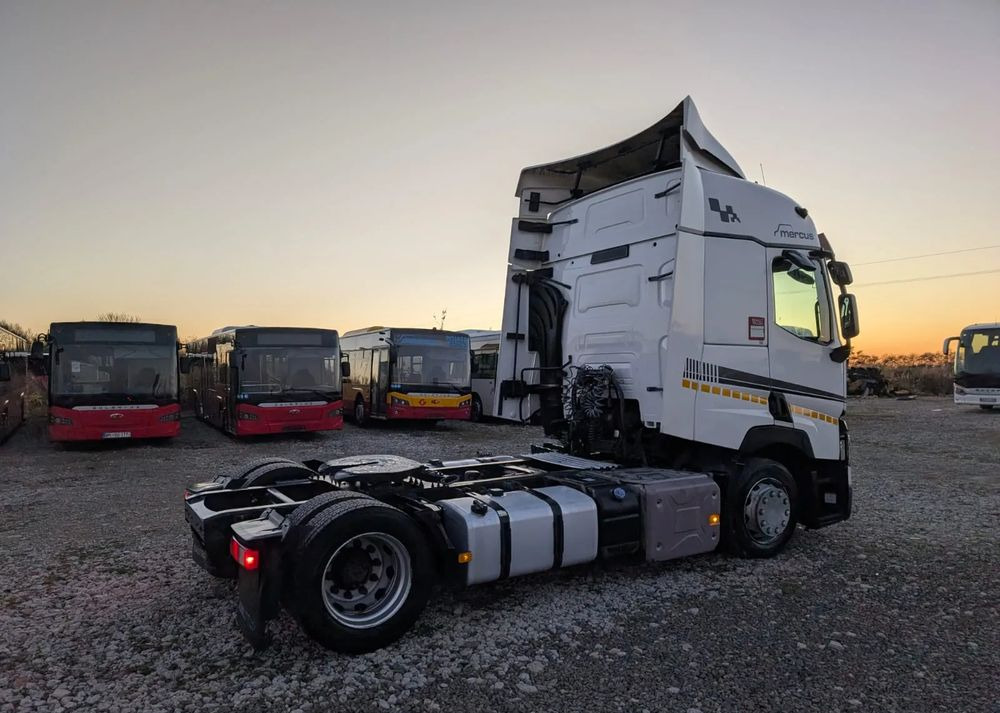 Renault T440 - Tracteur routier: photos 4 Renault T440 - Tracteur routier: photos 4