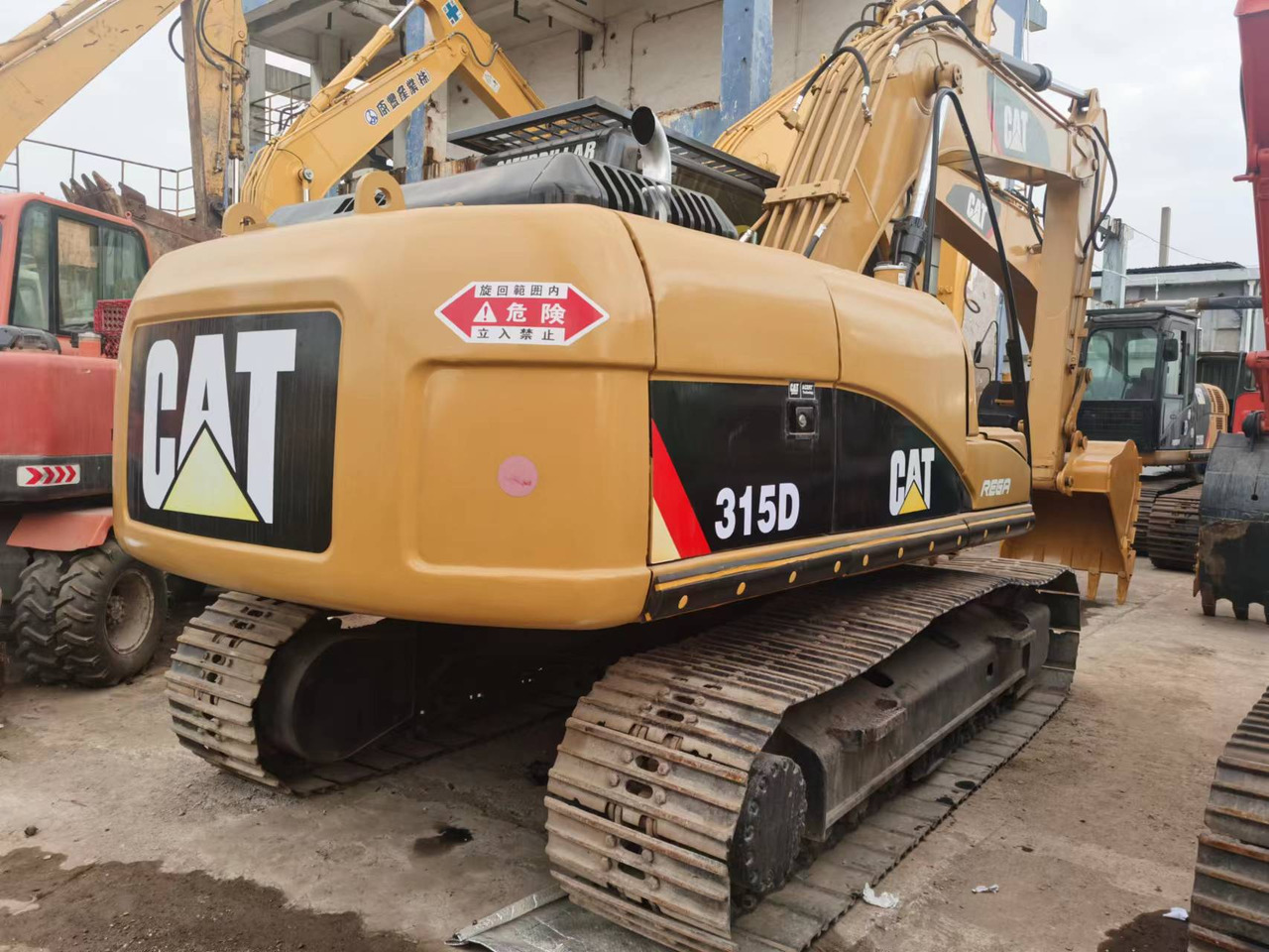 CATERPILLAR 315D - Pelle sur chenille: photos 2 CATERPILLAR 315D - Pelle sur chenille: photos 2