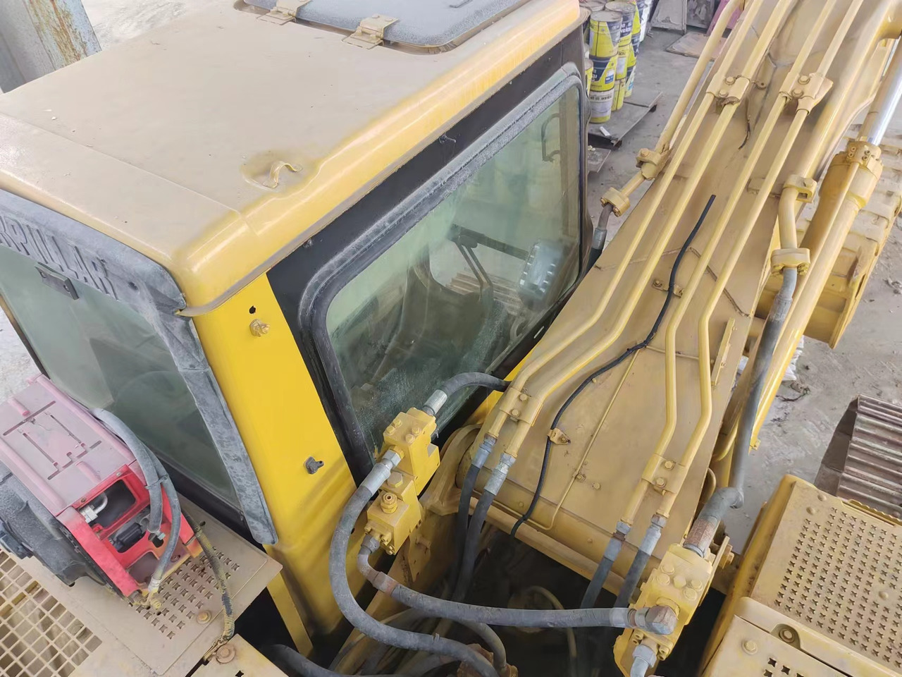 CATERPILLAR 320BL - Pelle sur chenille: photos 5 CATERPILLAR 320BL - Pelle sur chenille: photos 5