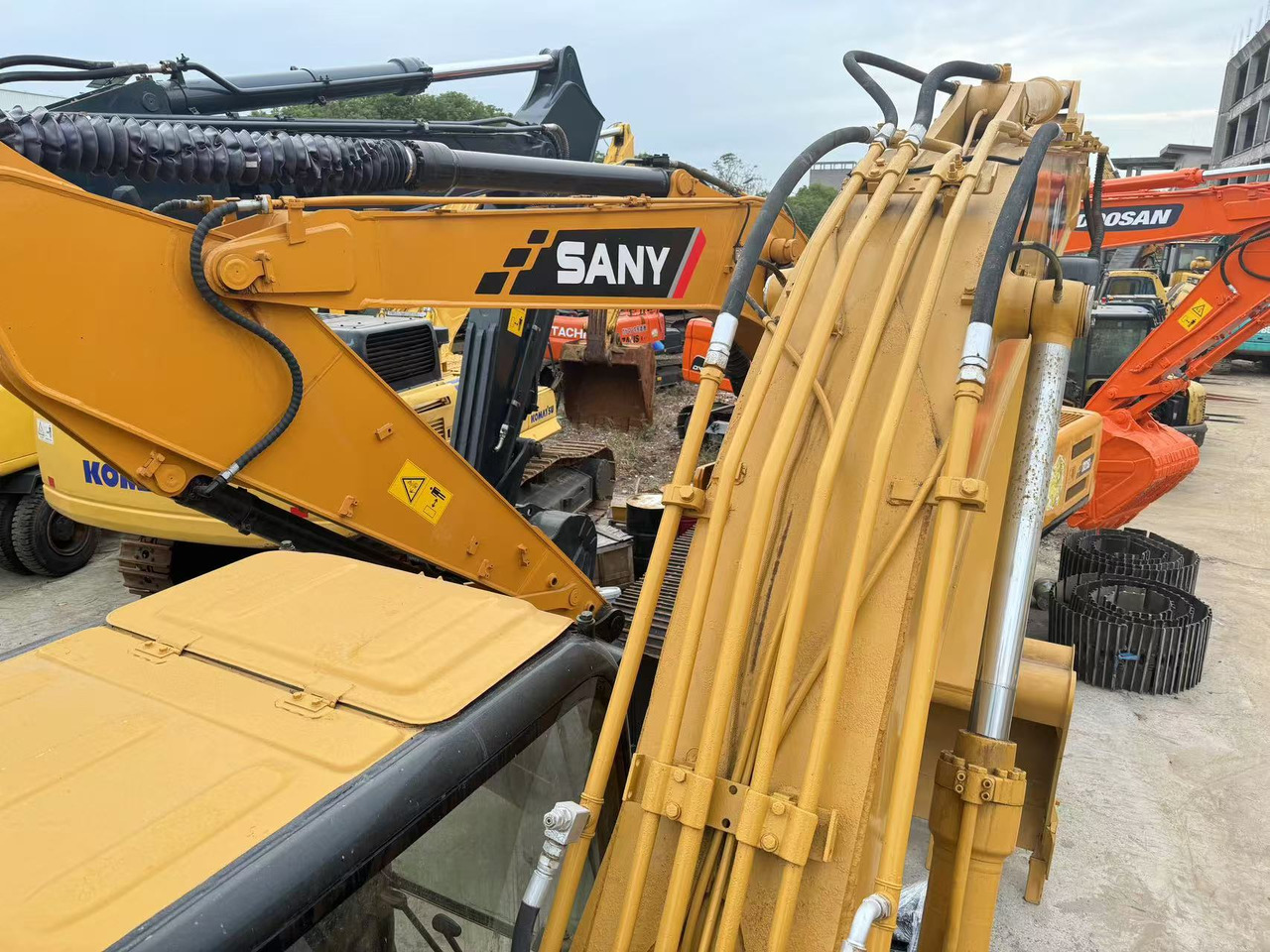 CATERPILLAR 320C - Pelle sur chenille: photos 4 CATERPILLAR 320C - Pelle sur chenille: photos 4
