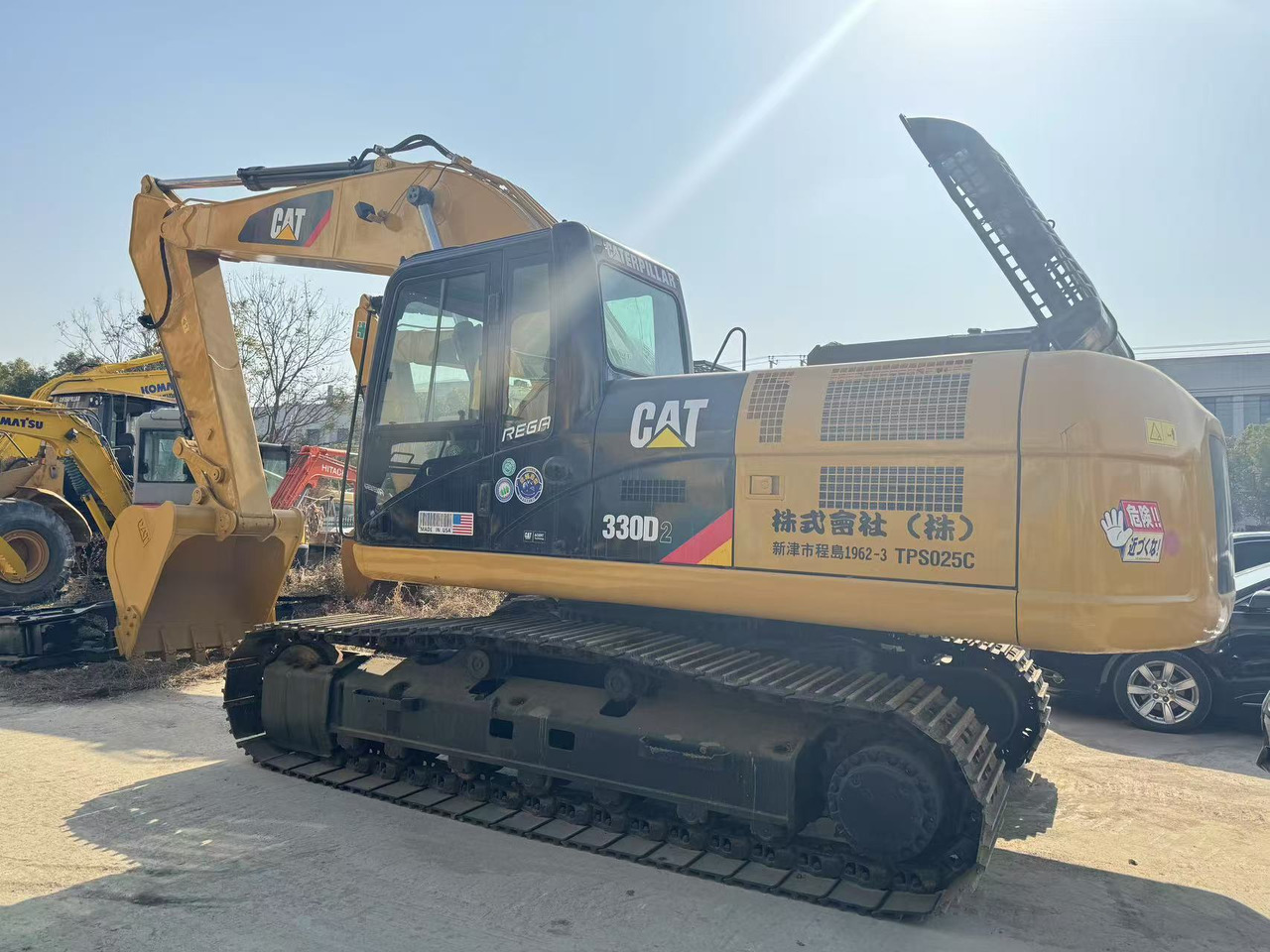 CATERPILLAR 330D2 - Pelle sur chenille: photos 4 CATERPILLAR 330D2 - Pelle sur chenille: photos 4