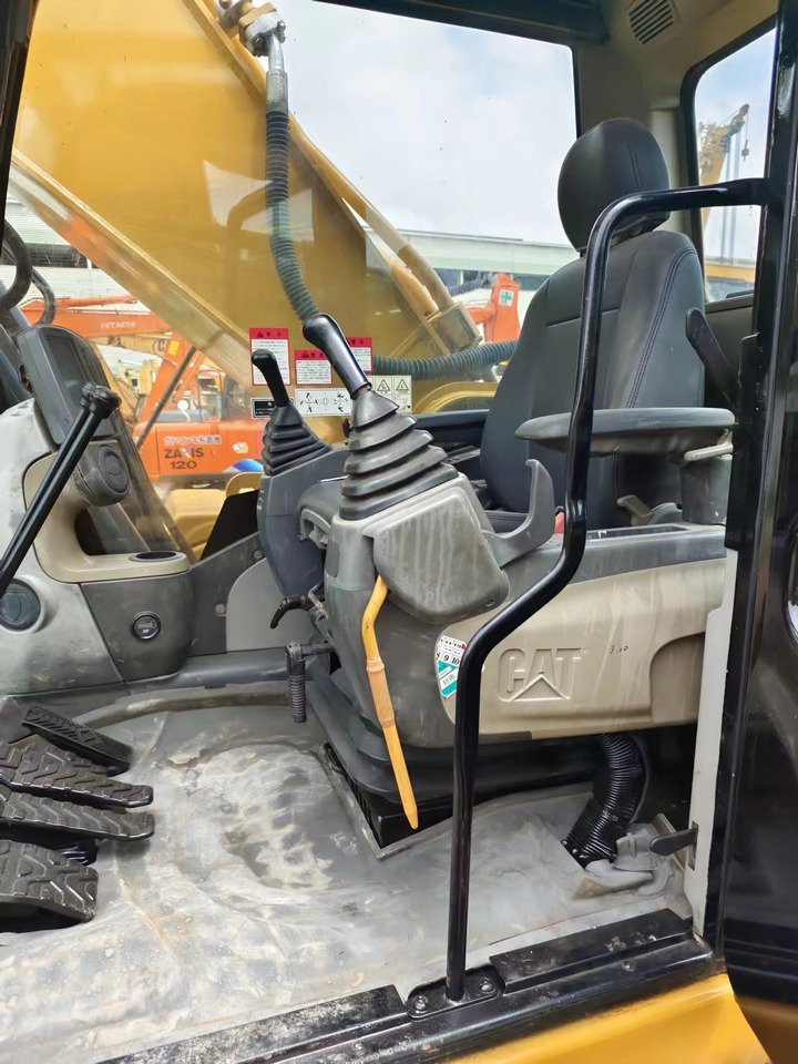 CATERPILLAR 336D2L CAT 336 - Pelle sur chenille: photos 4 CATERPILLAR 336D2L CAT 336 - Pelle sur chenille: photos 4