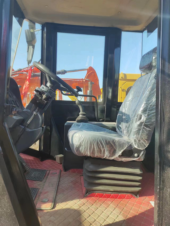 CATERPILLAR 950H - Chargeuse sur pneus: photos 3 CATERPILLAR 950H - Chargeuse sur pneus: photos 3