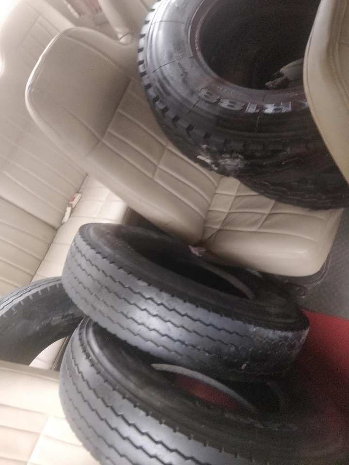 CHINA BRAND 700R16 for coaster bus toyota - Pneus et jantes pour Bus interurbain: photos 3 CHINA BRAND 700R16 for coaster bus toyota - Pneus et jantes pour Bus interurbain: photos 3