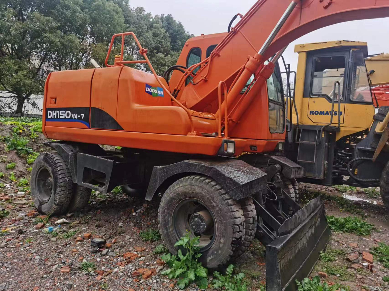 DOOSAN DH150W-7 - Pelle sur pneus: photos 4 DOOSAN DH150W-7 - Pelle sur pneus: photos 4