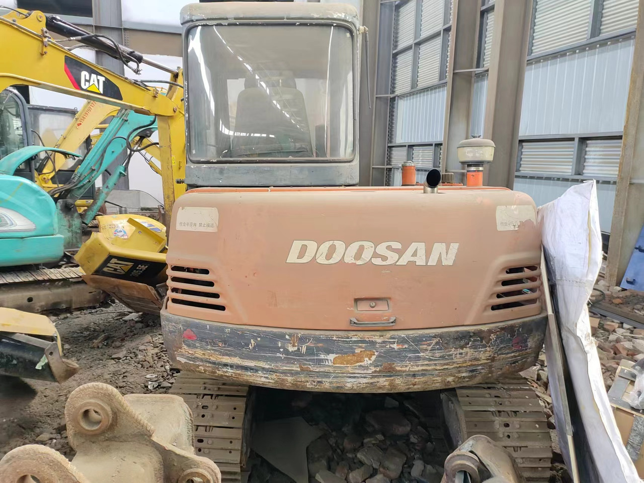 DOOSAN DH55 - Mini pelle: photos 5 DOOSAN DH55 - Mini pelle: photos 5