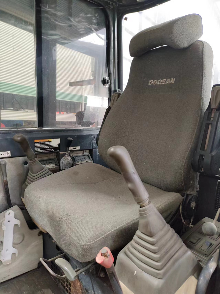 DOOSAN DH55 - Mini pelle: photos 3 DOOSAN DH55 - Mini pelle: photos 3