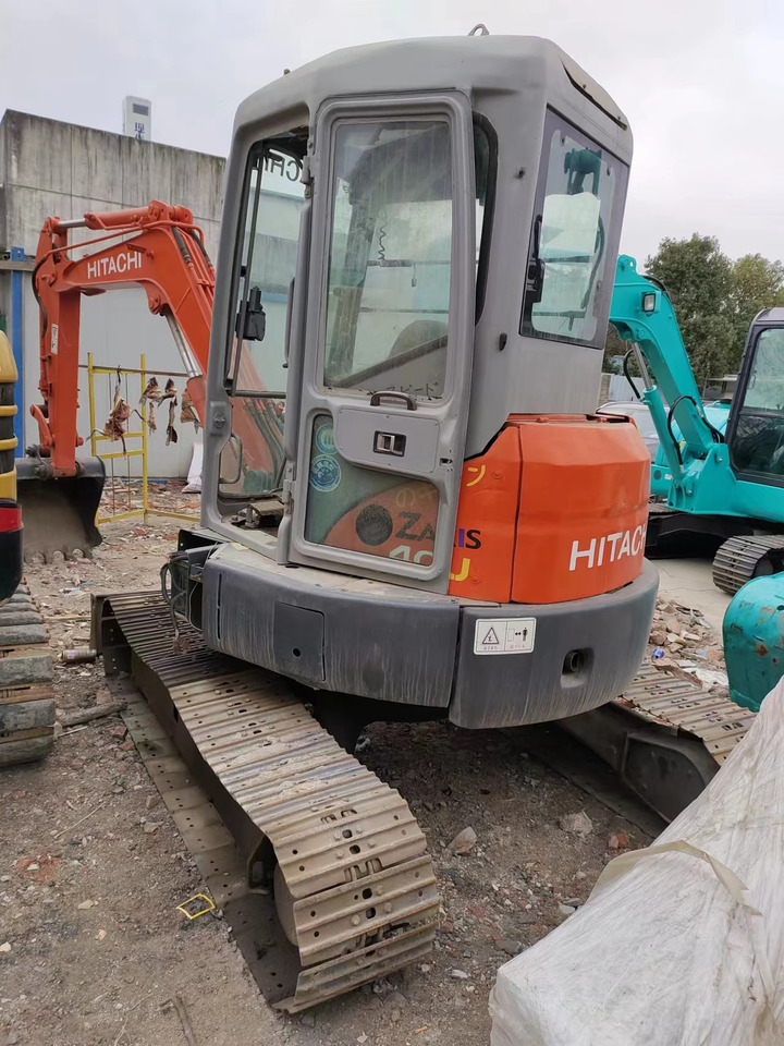 HITACHI ZX40U - Mini pelle: photos 1 HITACHI ZX40U - Mini pelle: photos 1
