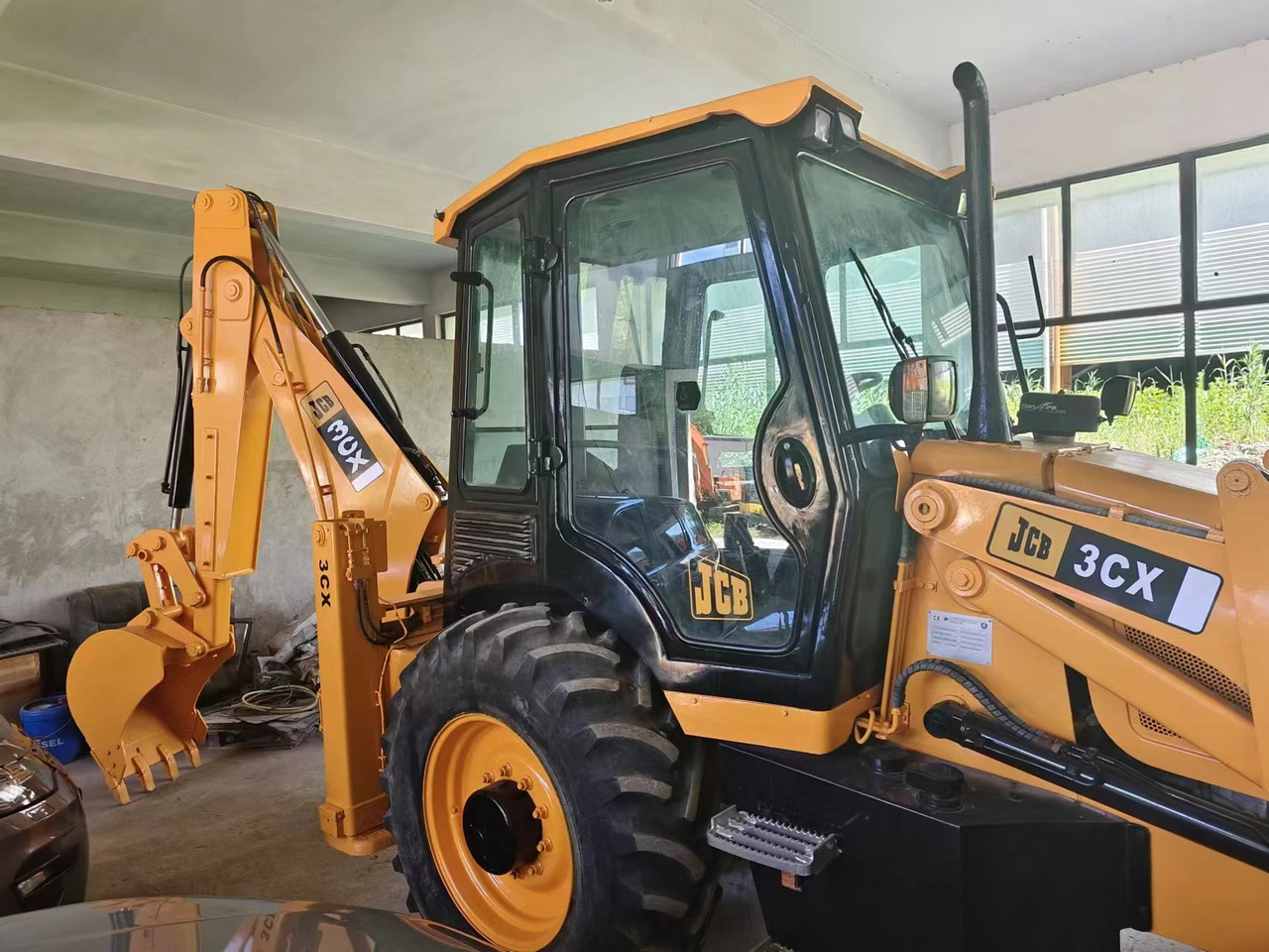 JCB 3CX - Tractopelle: photos 3 JCB 3CX - Tractopelle: photos 3