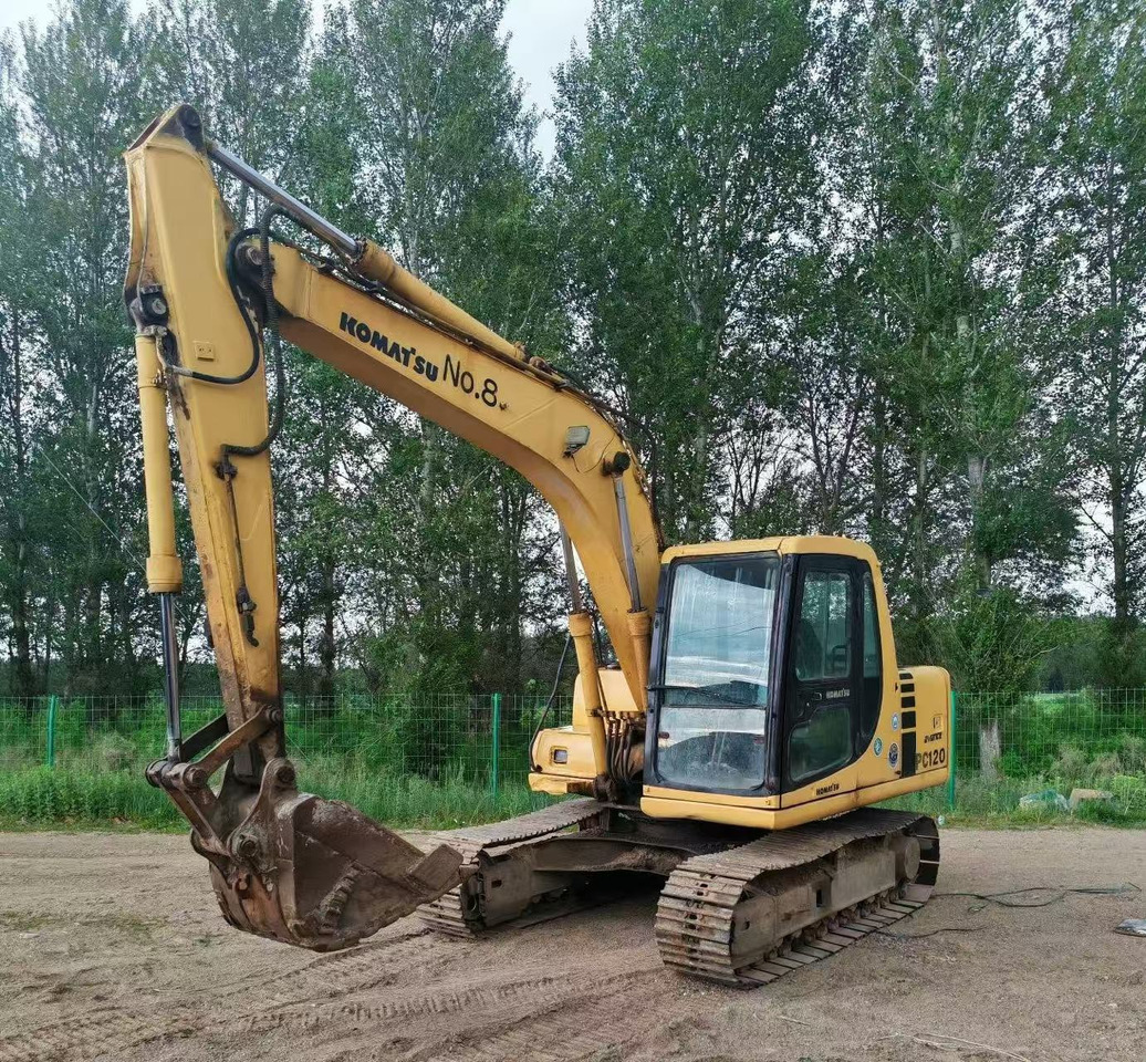 KOMATSU PC120-6 - Pelle sur chenille: photos 1 KOMATSU PC120-6 - Pelle sur chenille: photos 1