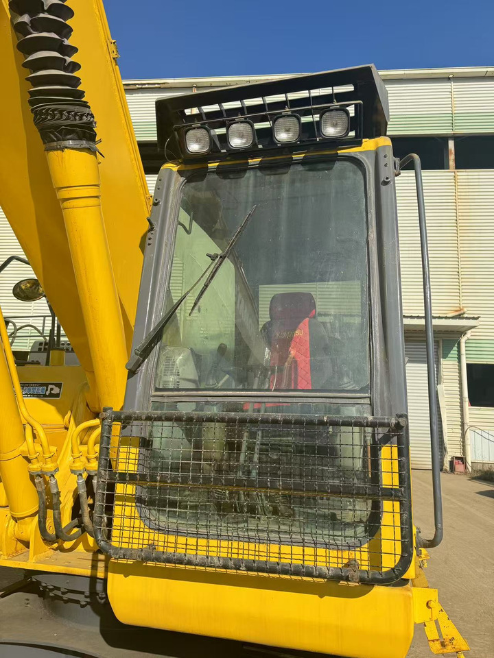 Pelle sur chenille KOMATSU PC200-8: photos 8