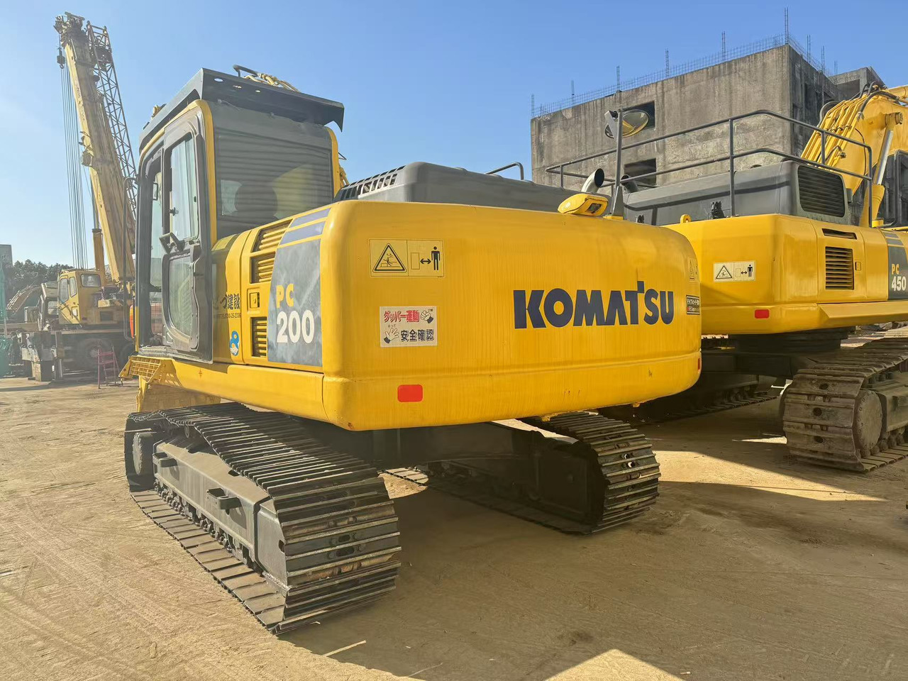 KOMATSU PC200-8 - Pelle sur chenille: photos 4 KOMATSU PC200-8 - Pelle sur chenille: photos 4