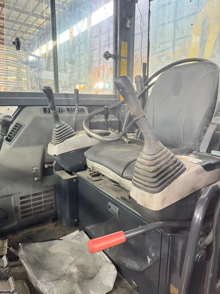 KOMATSU PC55MR - Mini pelle: photos 4 KOMATSU PC55MR - Mini pelle: photos 4