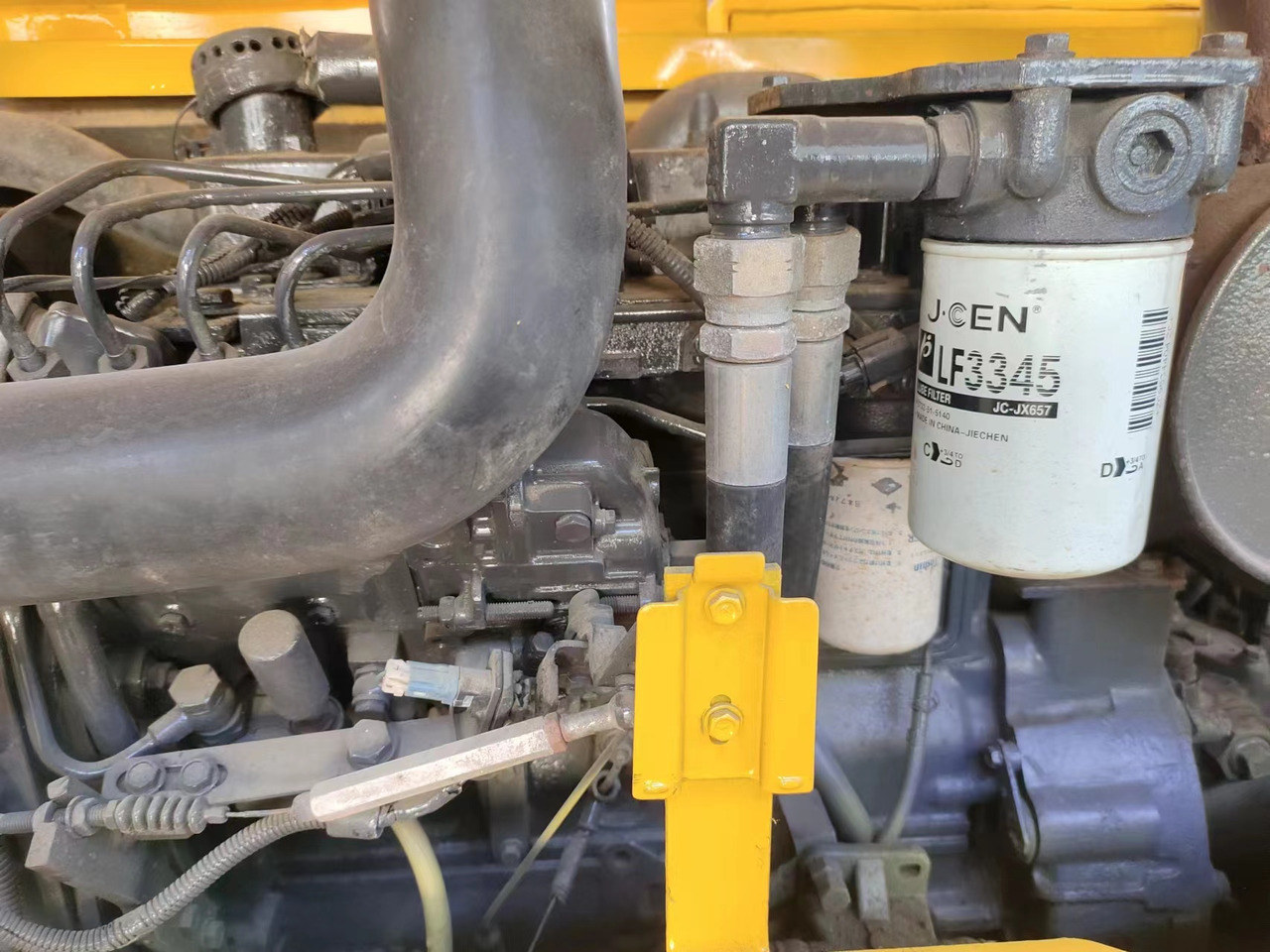 KOMATSU PC60-7 - Pelle sur chenille: photos 5 KOMATSU PC60-7 - Pelle sur chenille: photos 5