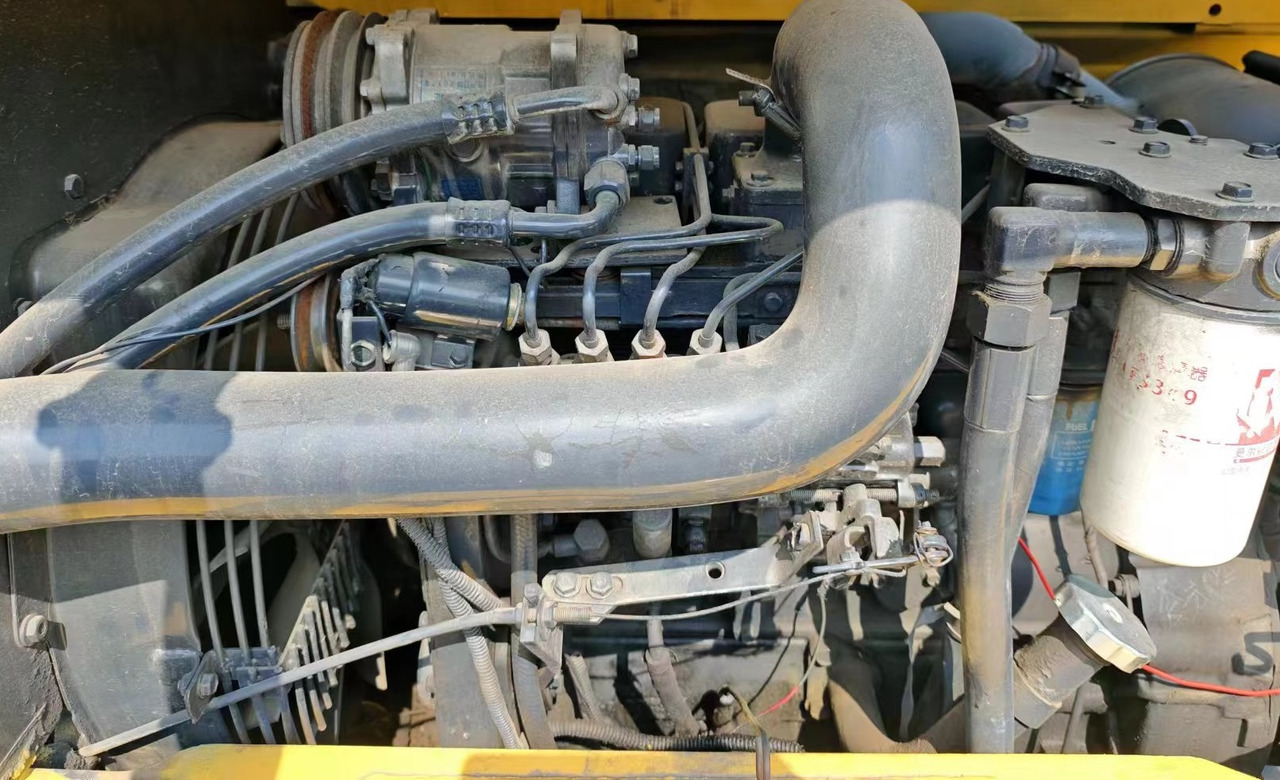 KOMATSU PC60-7 PC56 PC60 - Mini pelle: photos 3 KOMATSU PC60-7 PC56 PC60 - Mini pelle: photos 3