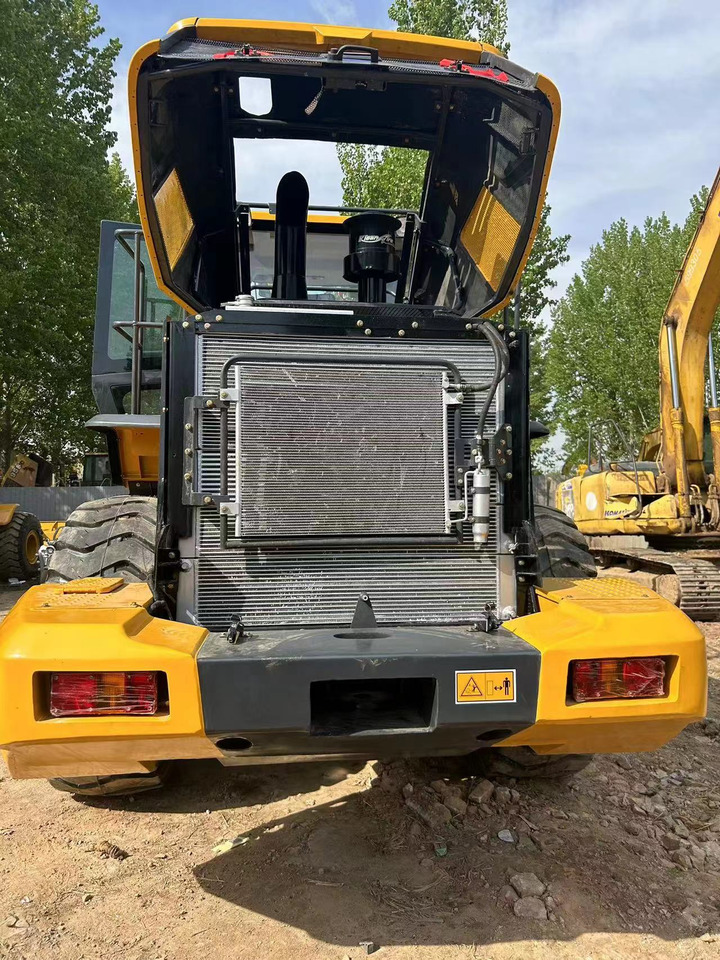 LIUGONG 856H - Chargeuse sur pneus: photos 3 LIUGONG 856H - Chargeuse sur pneus: photos 3