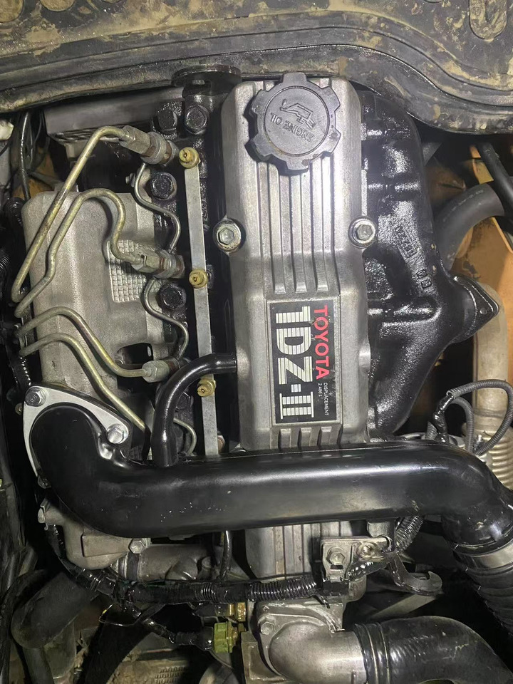 TOYOTA FD30 - Chariot élévateur diesel: photos 4 TOYOTA FD30 - Chariot élévateur diesel: photos 4