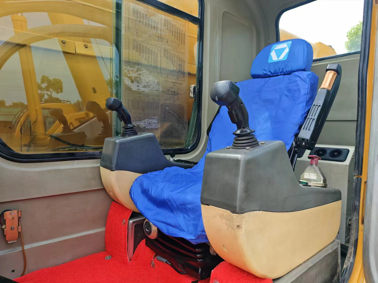 XCMG QY100K - Grue mobile: photos 3 XCMG QY100K - Grue mobile: photos 3