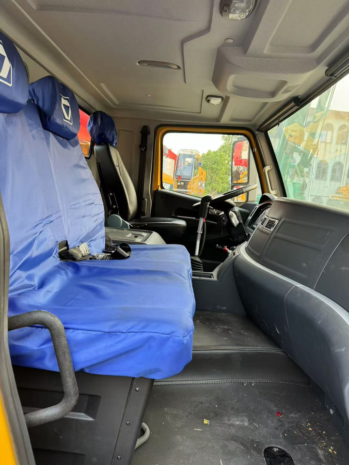 XCMG QY70K - Grue mobile: photos 2 XCMG QY70K - Grue mobile: photos 2