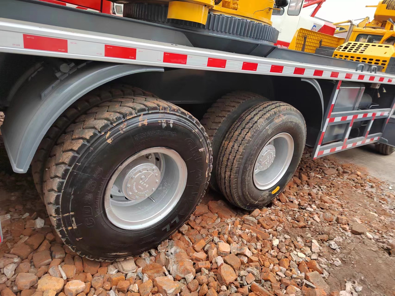 XCMG QY70K good condition QY25K QY50K QY100K QY130K China brand mobile crane - crédit-bail XCMG QY70K good condition QY25K QY50K QY100K QY130K China brand mobile crane: photos 8