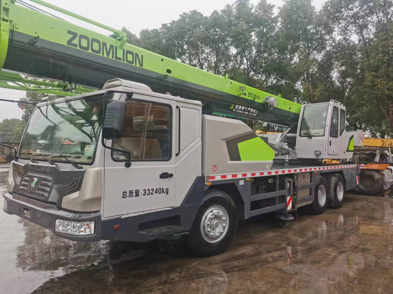 ZOOMLION ZTC251V - Grue mobile: photos 4 ZOOMLION ZTC251V - Grue mobile: photos 4