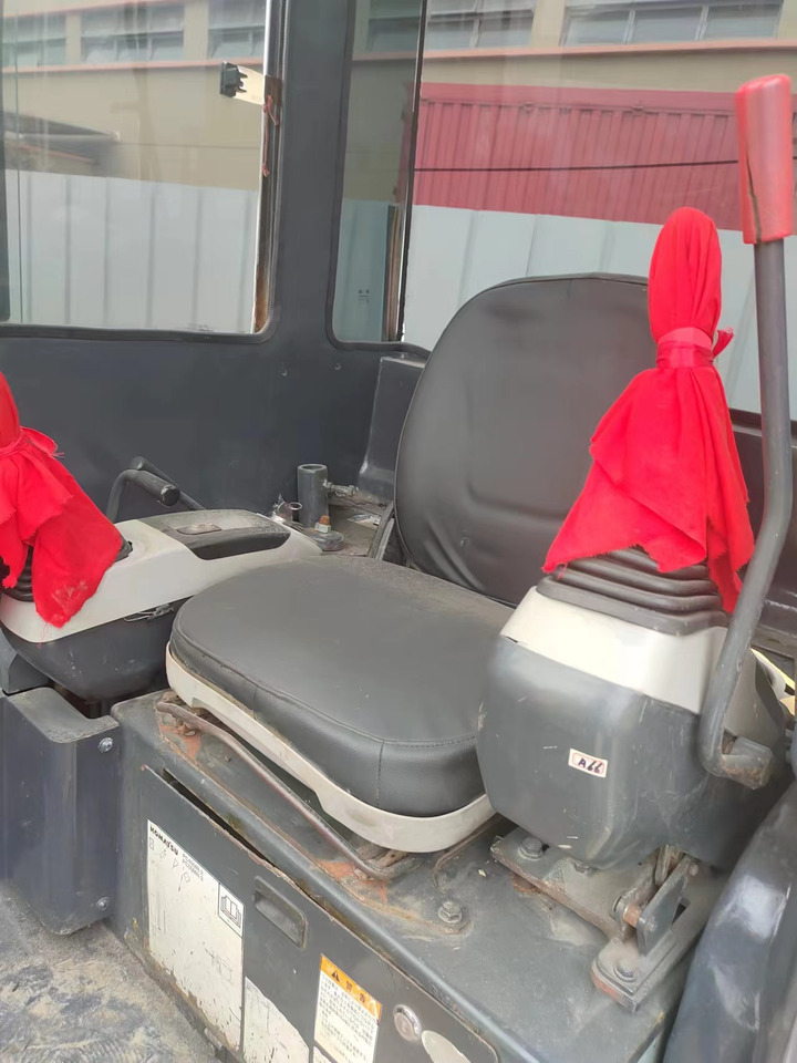 Komatsu pc40 - Mini pelle: photos 5 Komatsu pc40 - Mini pelle: photos 5