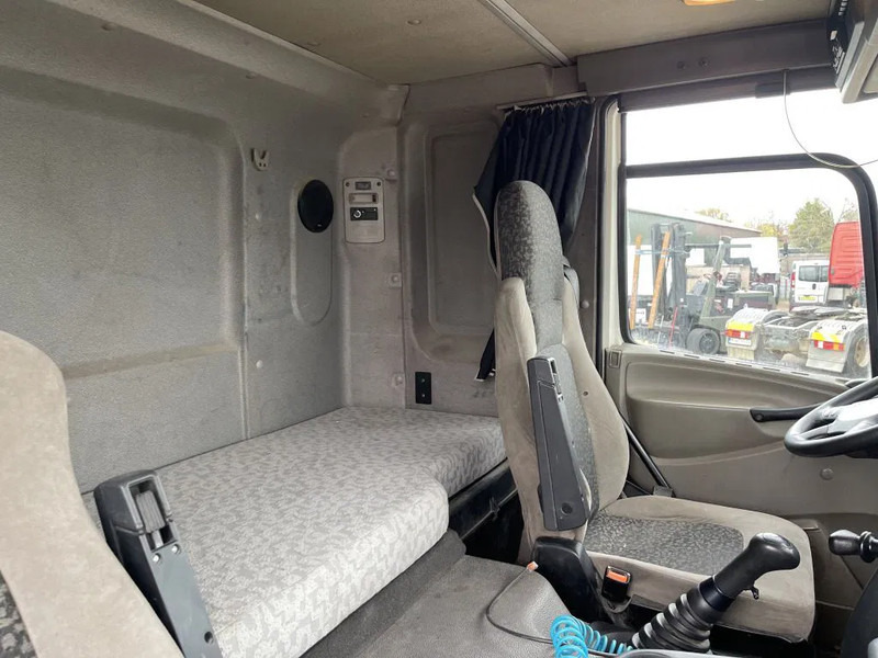 Tracteur routier DAF CF 85.460 Tractor unit: photos 12