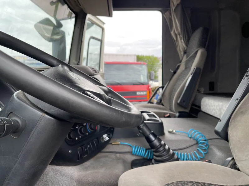 Tracteur routier DAF CF 85.460 Tractor unit: photos 8