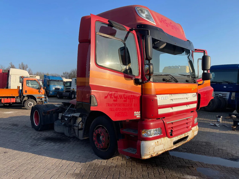 DAF CF 85 Tractor unit - Tracteur routier: photos 1 DAF CF 85 Tractor unit - Tracteur routier: photos 1