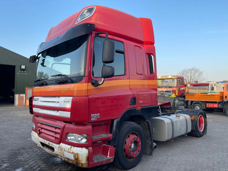 DAF CF 85 Tractor unit - Tracteur routier: photos 3 DAF CF 85 Tractor unit - Tracteur routier: photos 3
