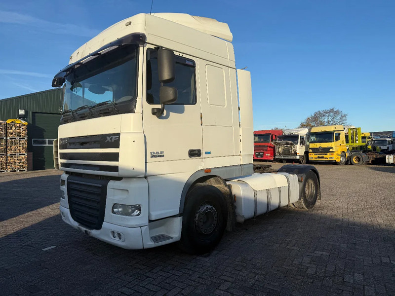 DAF XF 105.460 Tractor unit - Tracteur routier: photos 3 DAF XF 105.460 Tractor unit - Tracteur routier: photos 3