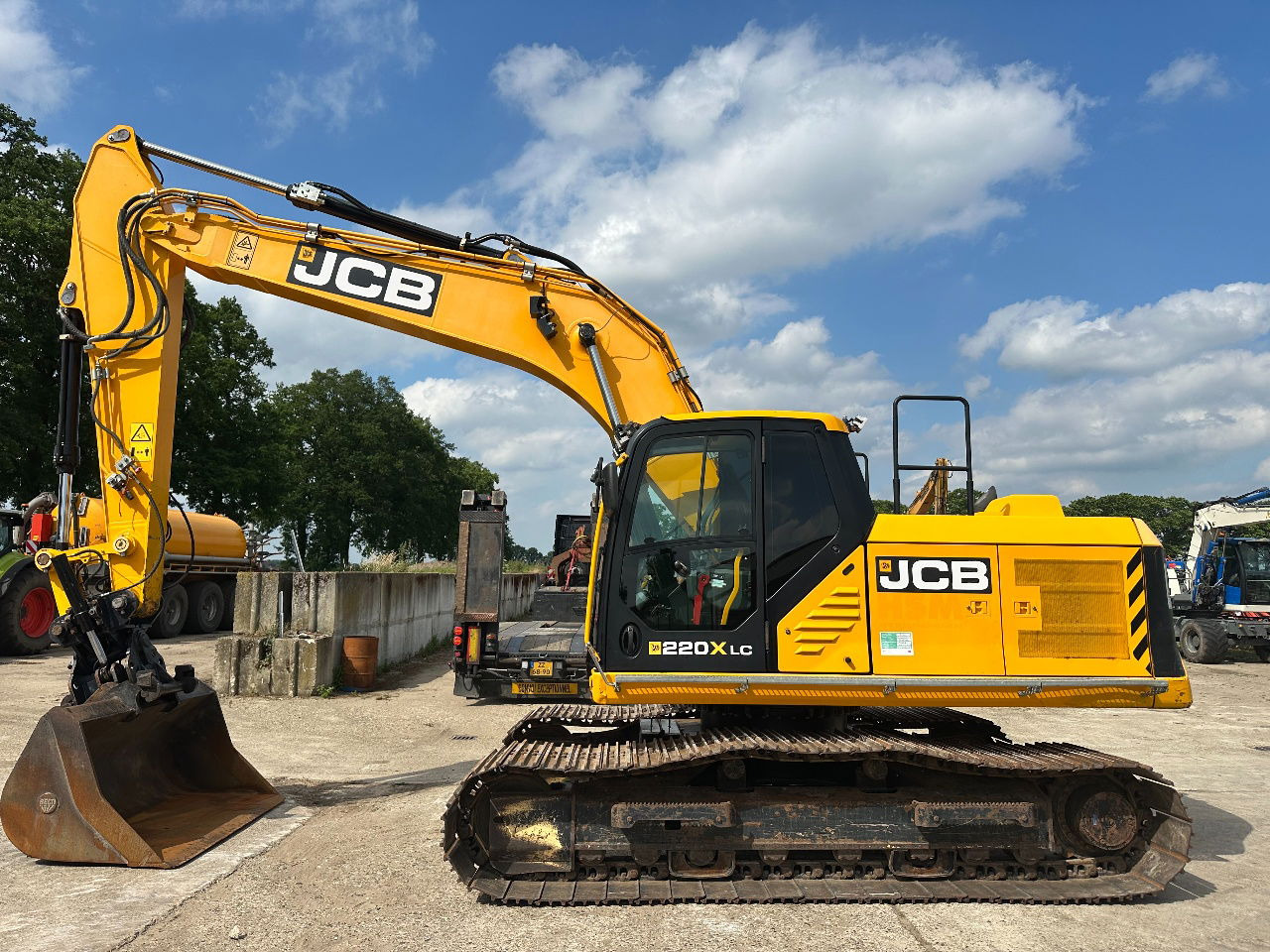 JCB 220Xlc - Pelle sur chenille: photos 1 JCB 220Xlc - Pelle sur chenille: photos 1