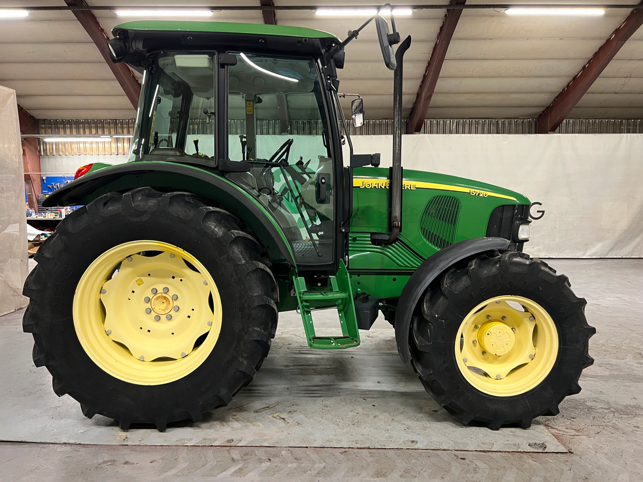 John Deere 5720 #KUN 1318 Timer# Kan selges med redusert mva# - Tracteur agricole: photos 5 John Deere 5720 #KUN 1318 Timer# Kan selges med redusert mva# - Tracteur agricole: photos 5