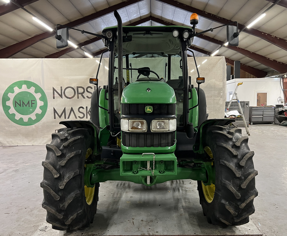John Deere 5720 #KUN 1318 Timer# Kan selges med redusert mva# - Tracteur agricole: photos 3 John Deere 5720 #KUN 1318 Timer# Kan selges med redusert mva# - Tracteur agricole: photos 3